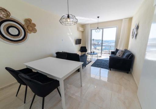 Castle Apartment Pafos Dış mekan fotoğraf